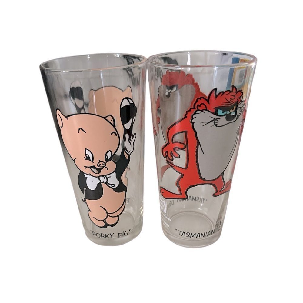 bundle of 2 VINTAGE Porky Pig 1973 PEPSI COLLECTORS GLASS WARNER EUC